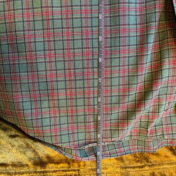 L.L. Bean SZ L Red and Green Holiday Plaid Shirt! - Picture 10 of 11